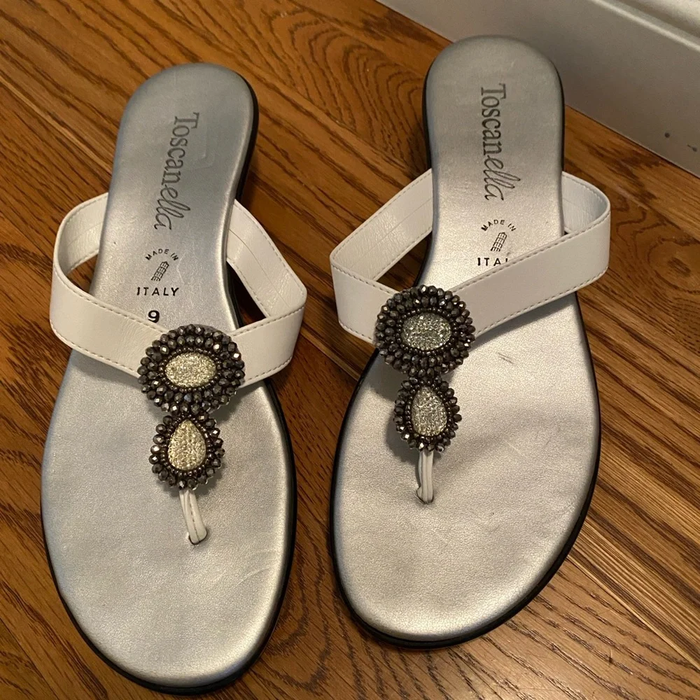 Toscanella NWOT made in Italy sandals. White strap, wedge heel, comfortable - Picture 1 of 6